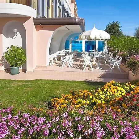 Hotell Mayflower 3*