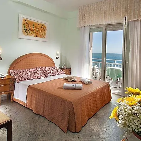 Mayflower Hotell