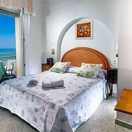 Mayflower Hotell 3*